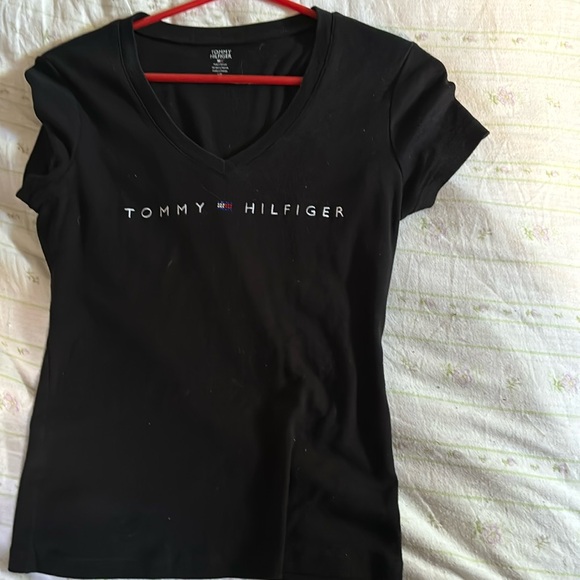 Tommy Hilfiger shirt - Picture 1 of 2